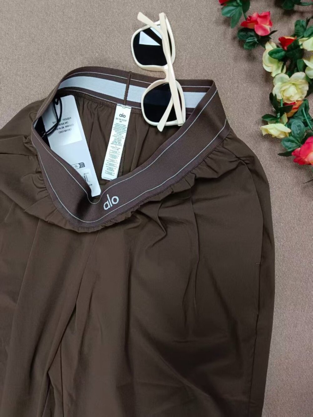 Espresso Brown🌷ALO Yoga Suit Up Wide Leg Trouser🍒NWT - Picture 4 of 8
